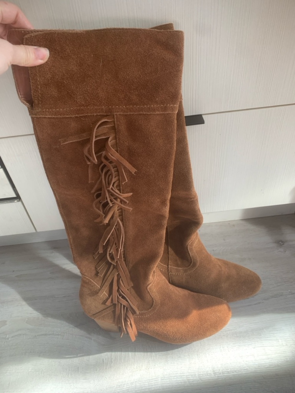 100% leather Suede Fringe Knee-High boho Boots - Brown
